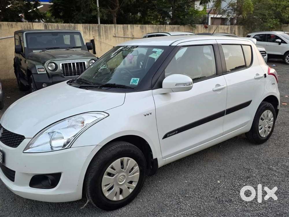 Maruti Suzuki Swift Vxi Optional, 2014, Petrol