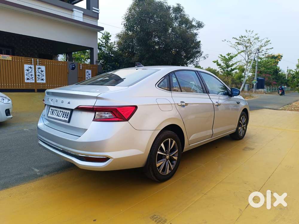 Skoda Slavia 1.0 Tsi Style At, 2023, Petrol