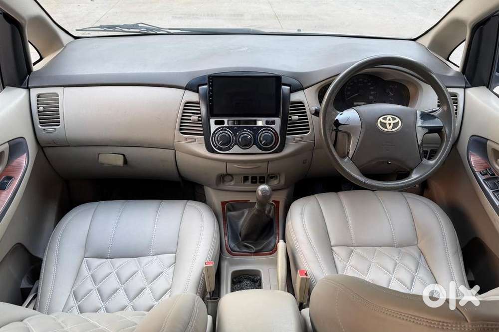 Toyota Innova 2.5 Gx 8 Str Bs-iii, 2012, Diesel