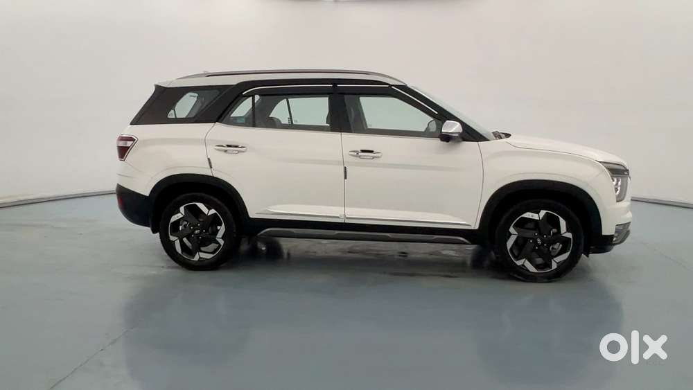 Hyundai Alcazar Platinum 7 Str 1.5 Turbo Petrol Adventure, 2023, Pet..