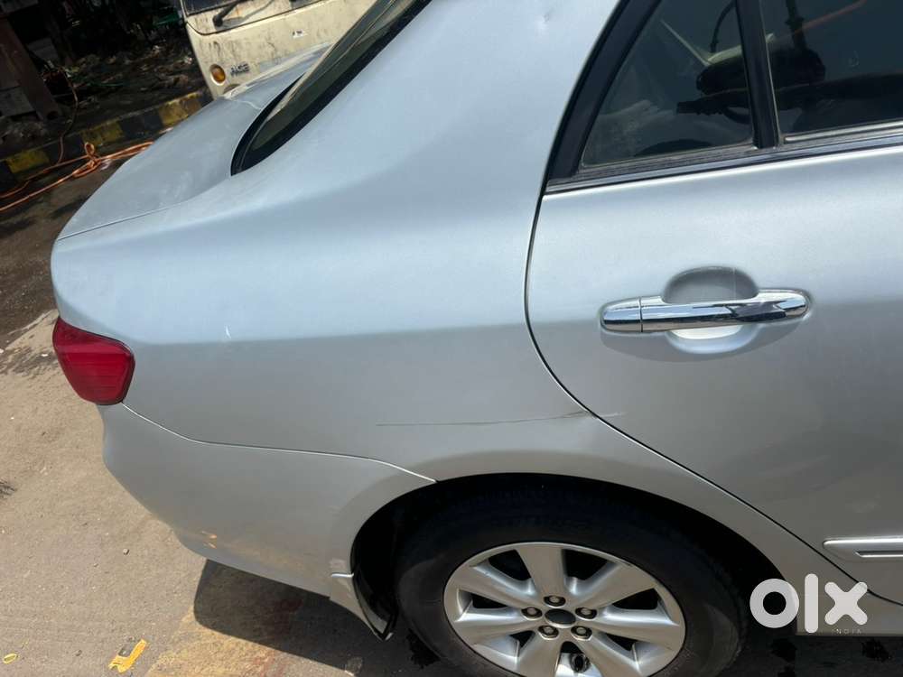 Toyota Corolla Altis 2010