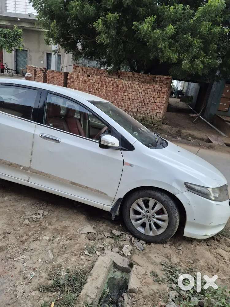 Honda City 1.5 V 2012 8 Month Abhi Baki Hai