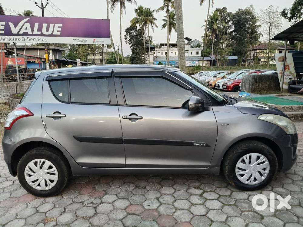 Maruti Suzuki Swift Vxi + Manual, 2016, Petrol