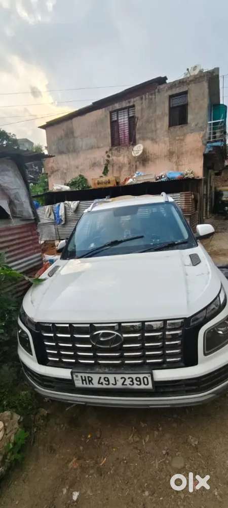 Hyundai Venue Petrol Manual 2023 First Owner
