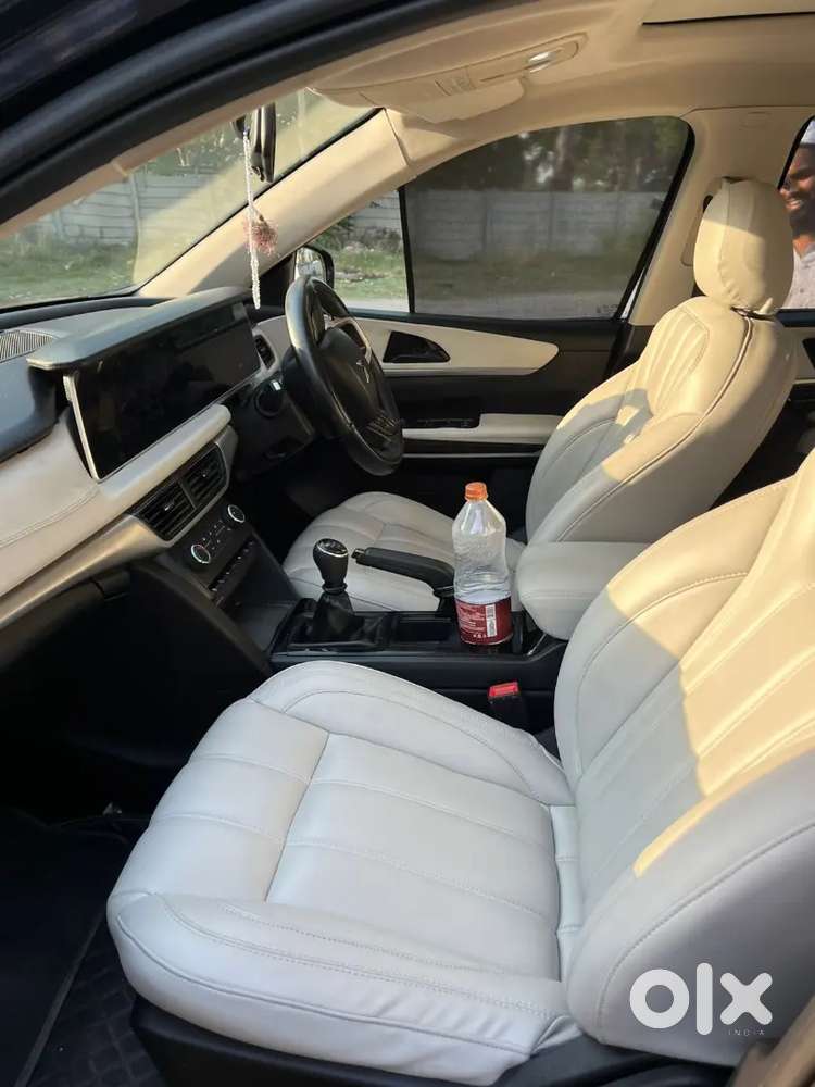 Mahindra Xuv700 2022 Diesel 48200 Km Driven