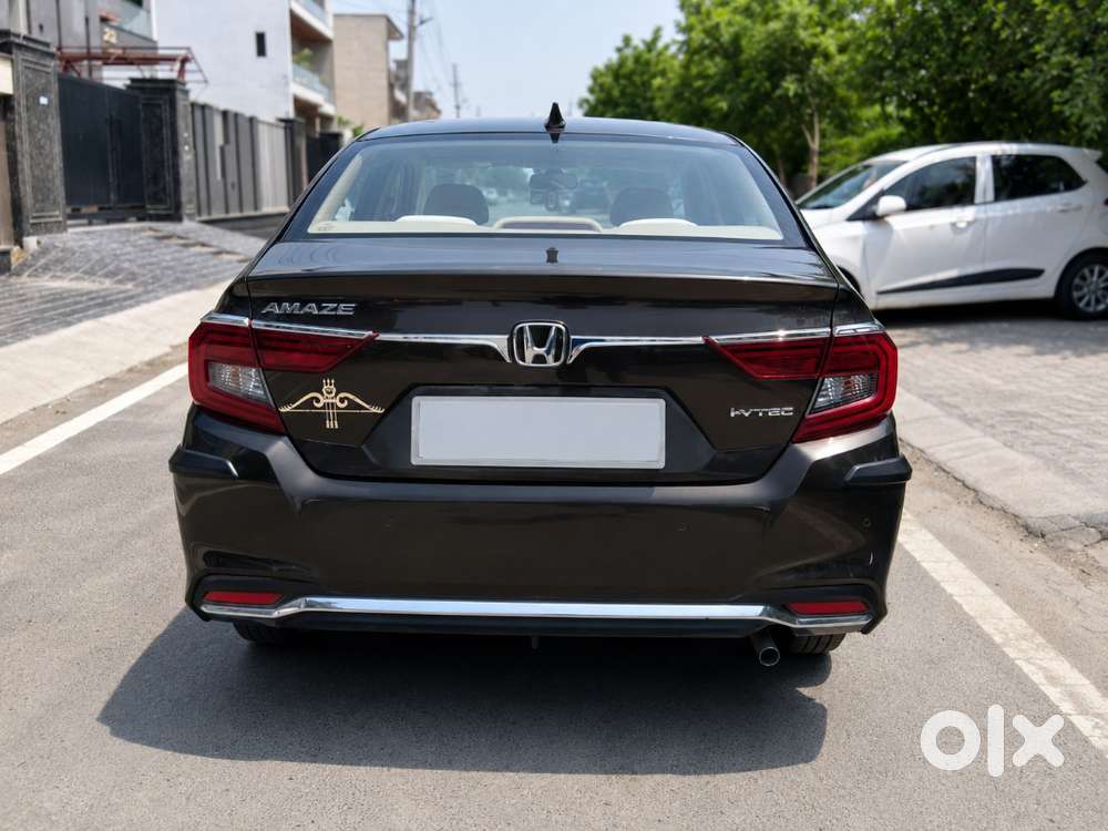 Honda Amaze Automatic Top Model — 2023 Registered  Company Service Re