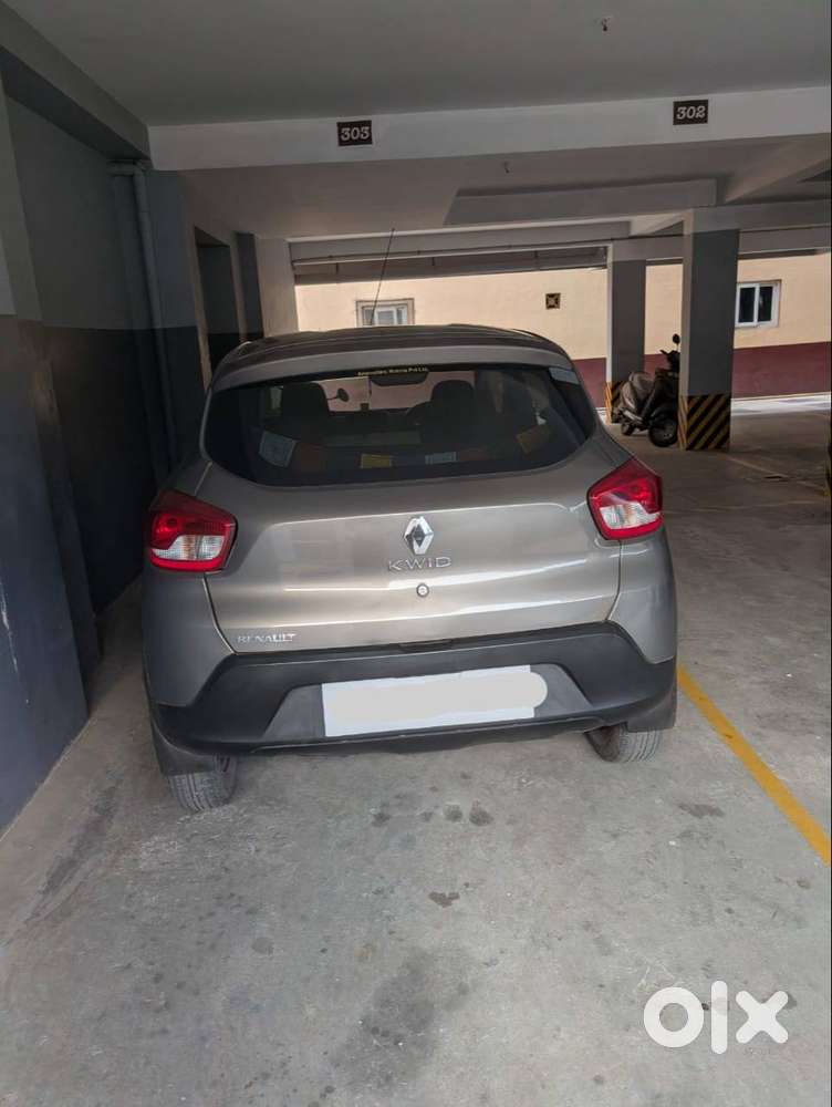 Self Driven Single Hand Usage Kwid Car