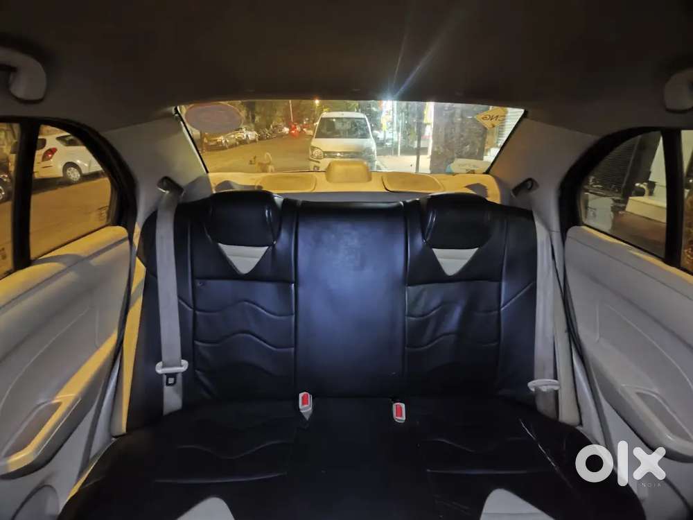Maruti Suzuki Dzire 2018 Cng & Hybrids 325000 Km Driven