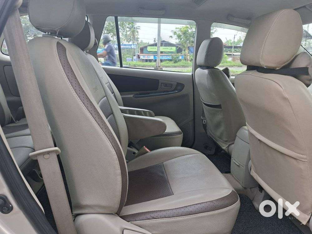 Toyota Innova 2.5 G (diesel) 7 Seater, 2014, Diesel