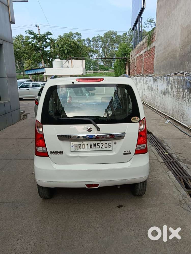 Maruti Suzuki Wagon R 1.0 Vxi Amt, 2015, Petrol