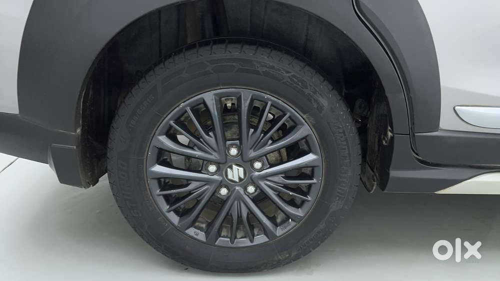 Maruti Suzuki Xl6 1.5 Alpha At, 2019, Petrol