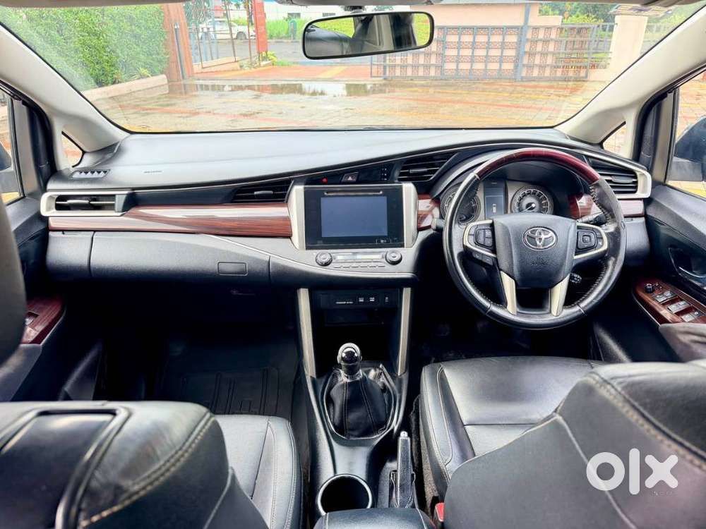 Toyota Innova Crysta 2.5z, 2016, Diesel