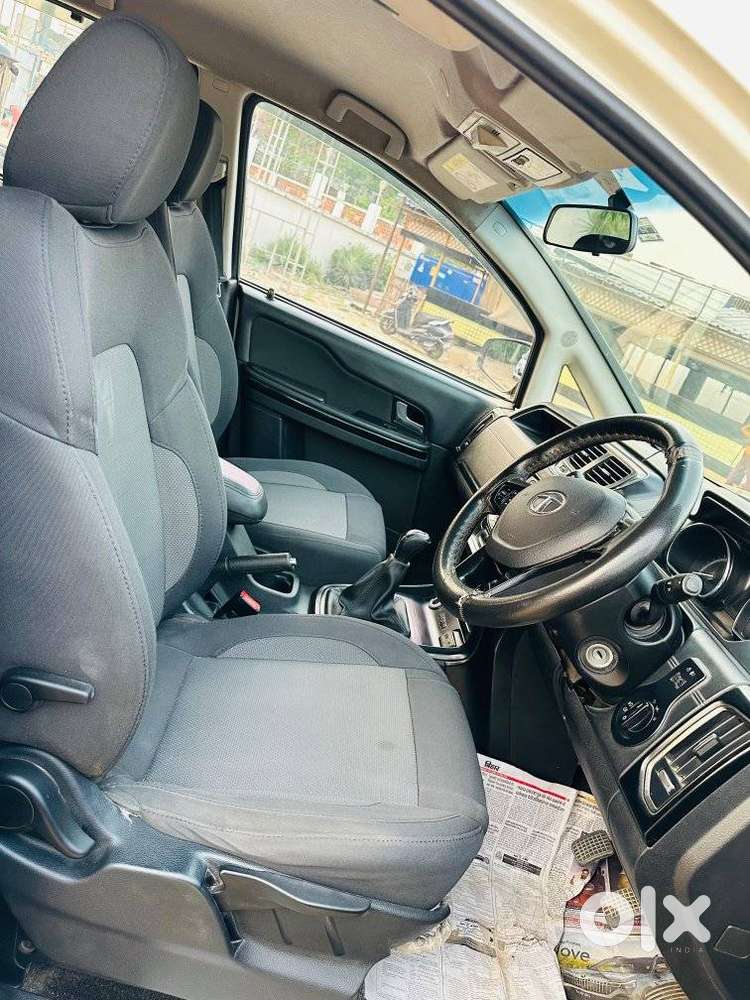 Tata Hexa 2.2 Xe 4x2 7 Str, 2018, Diesel