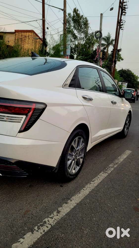 Hyundai Verna 1.5 Sx (o) Vtvt Ivt, 2023, Petrol