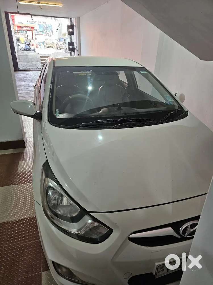 Hyundai Fluidic Verna 2014