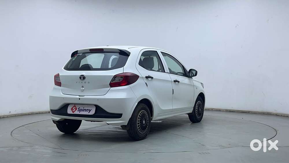 Tata Tiago Xe, 2026, Petrol