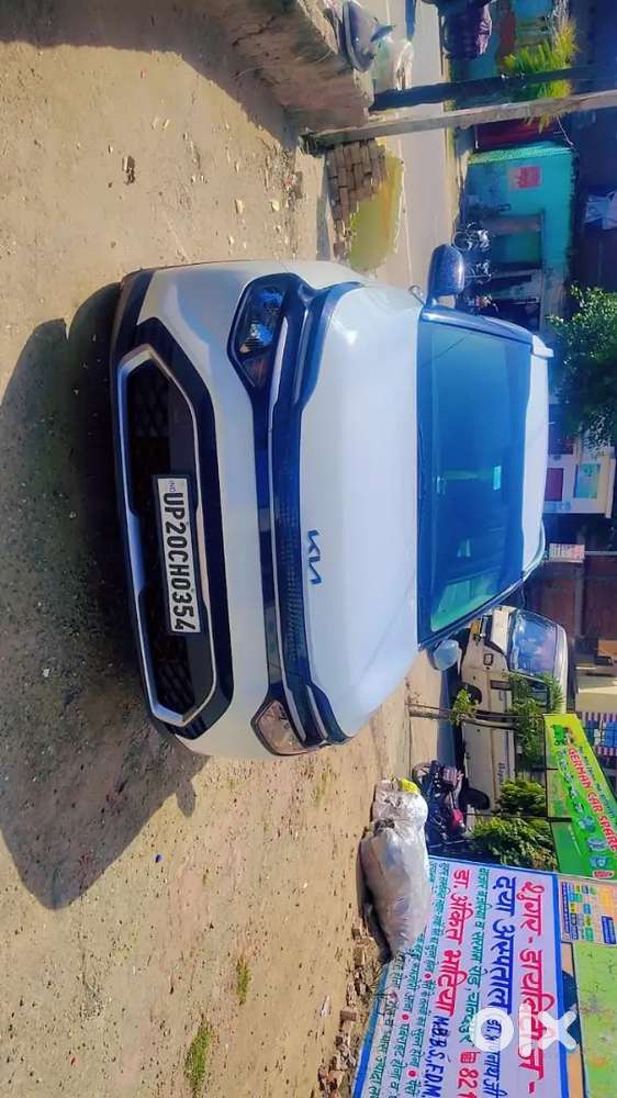 Kia Carens 2023 Diesel 90000 Km Driven