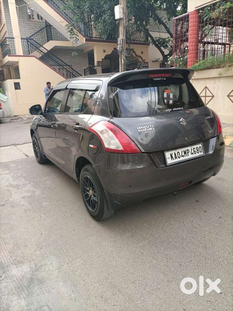 Maruti Suzuki Swift Vxi Abs Bsiv, 2015, Petrol
