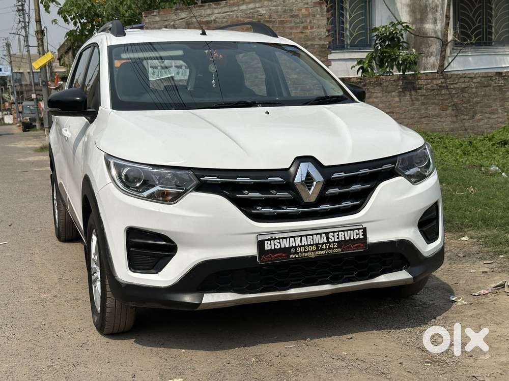 Renault Triber Rxt, 2023, Petrol