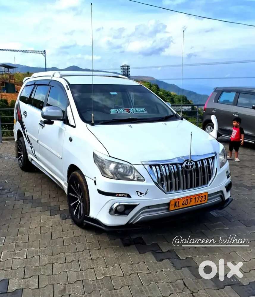 Toyota Innova 2.5 2012