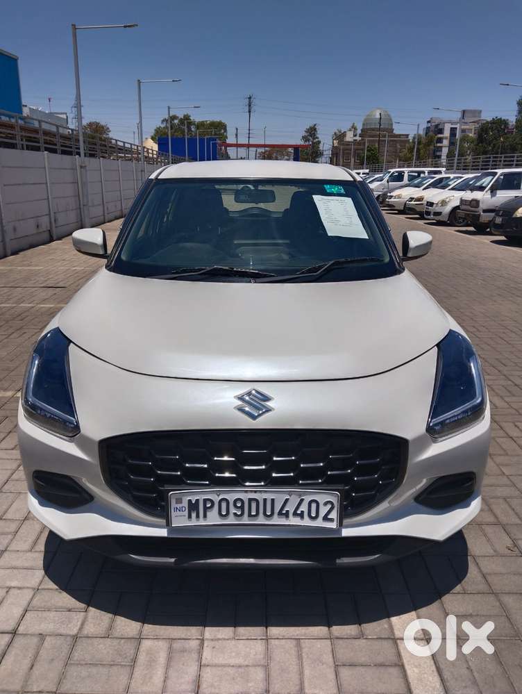 Maruti Suzuki New-gen Swift Vxi, 2024, Petrol
