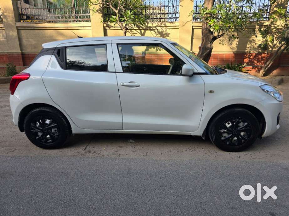 Maruti Suzuki Swift Lxi Option, 2019, Cng & Hybrids