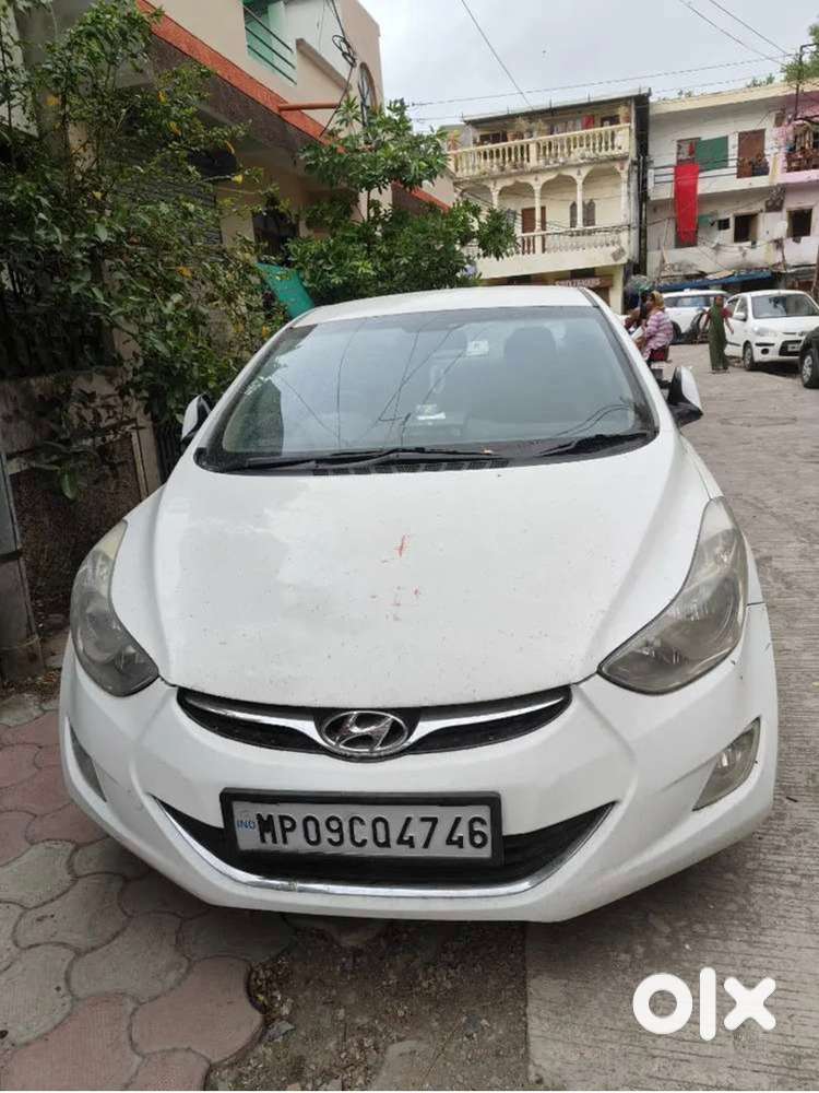 Hyundai Elantra Petrol 2014