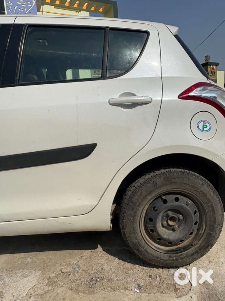 Swift Maruti Petrol 2017 Nov Model Genuine Condition