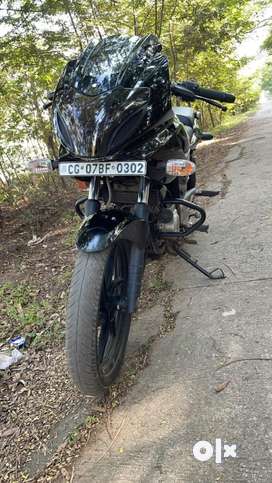 Pulsar 220 second discount hand bike price