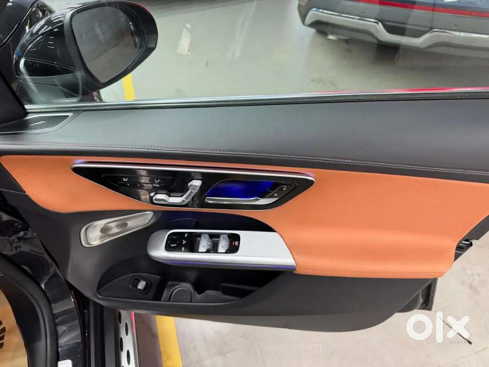 Mercedes-benz Glc Glc 300 4 Matic 2025 Vvip Number