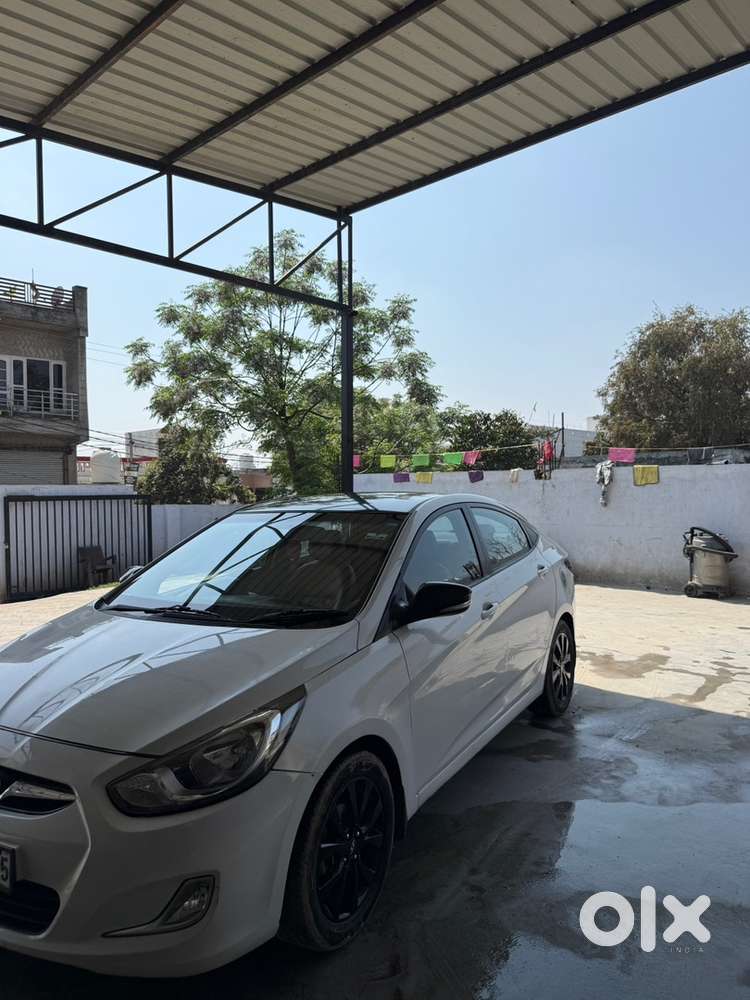 Hyundai Verna 2014 Diesel 70000 Km Driven