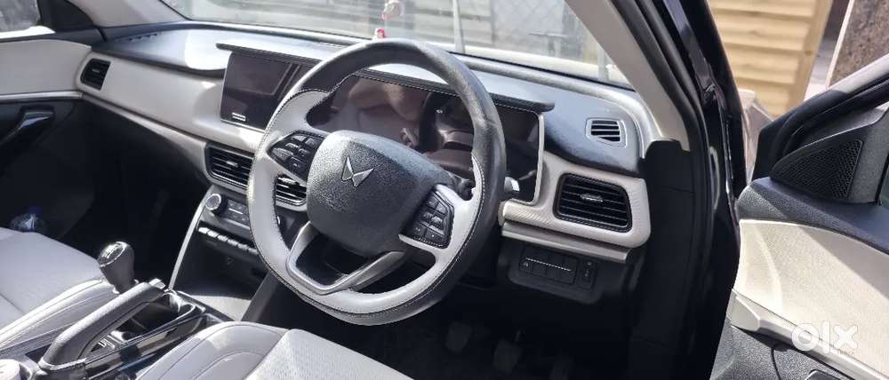 Mahindra Xuv
