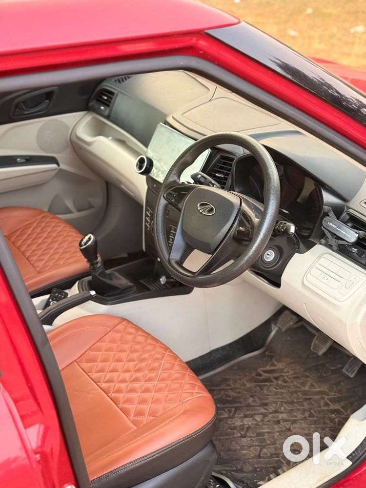 Mahindra Xuv300 W4, 2022, Petrol