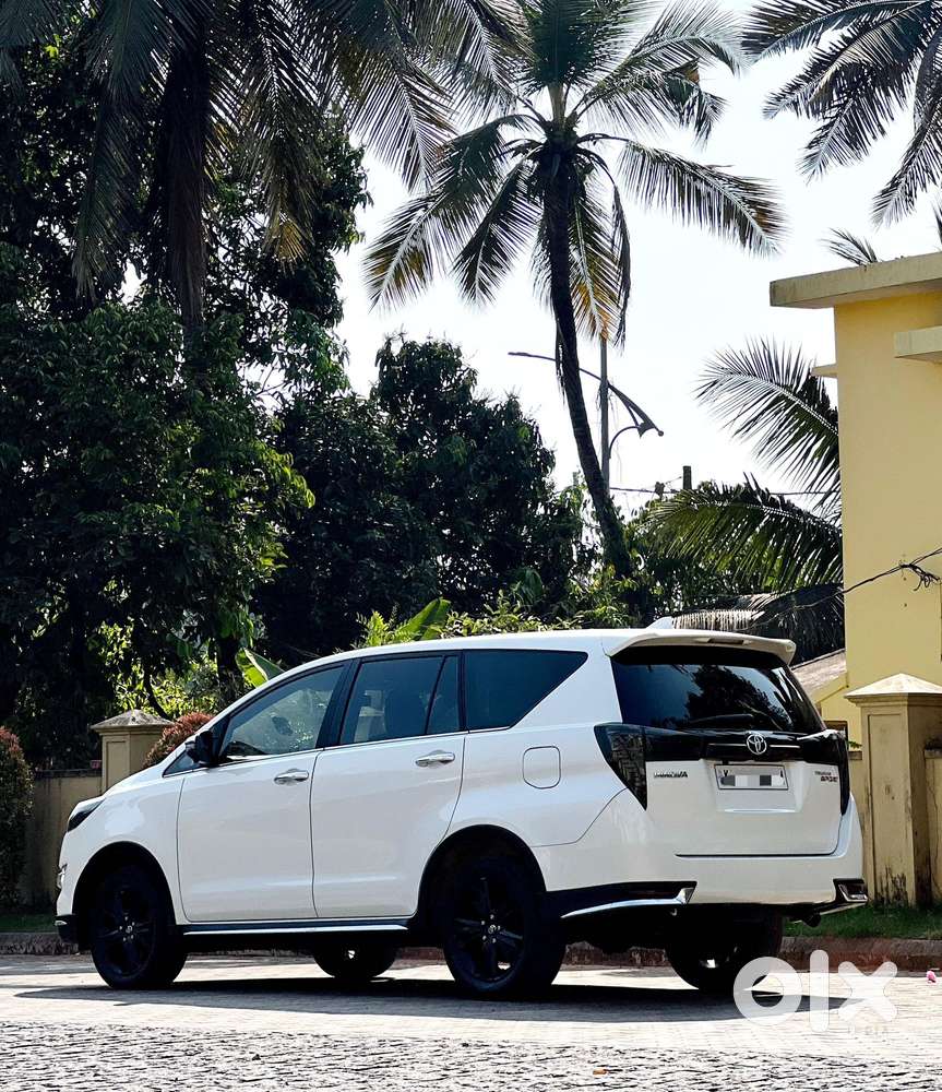 Toyota Innova Crysta