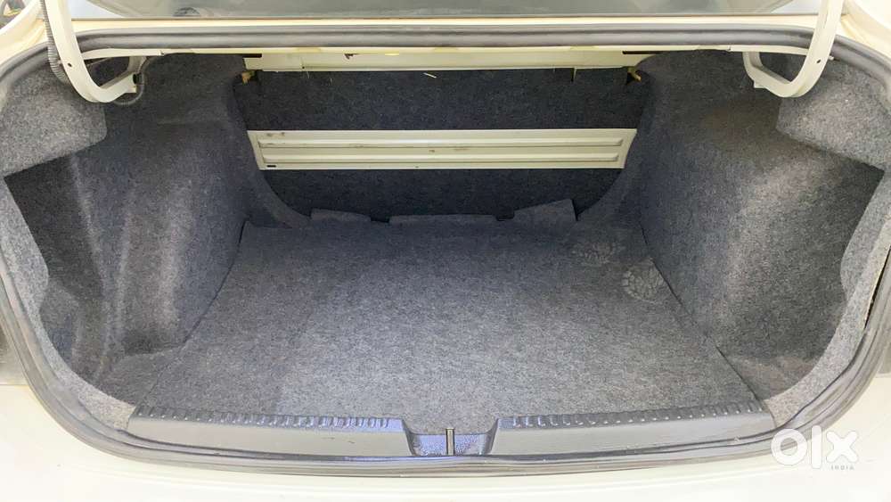 Volkswagen Vento 2010-2013 Petrol Highline At, 2014, Petrol