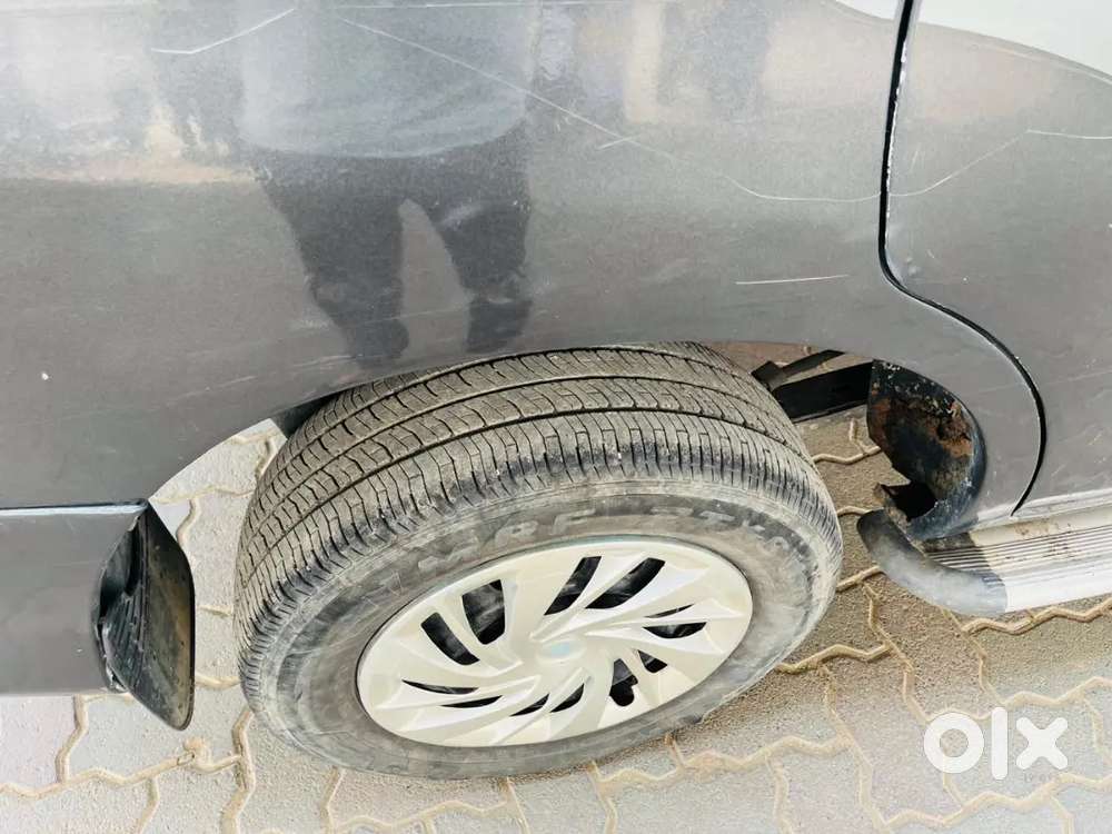 Toyota Innova Hycross 2011 Diesel 150000 Km Driven