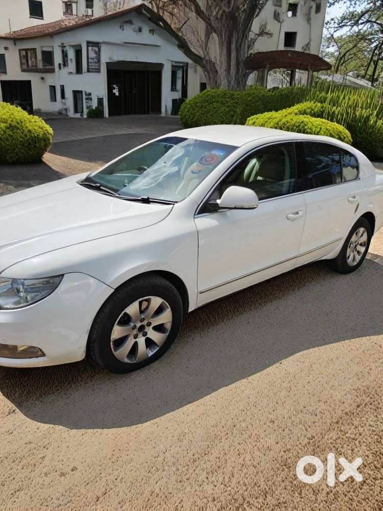 Skoda Superb Elegance Tdi 2.0 At, 2011