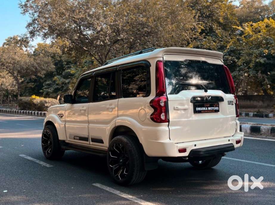 Mahindra Scorpio Classic 2.2 S 11 Mt 7 Str, 2024, Diesel