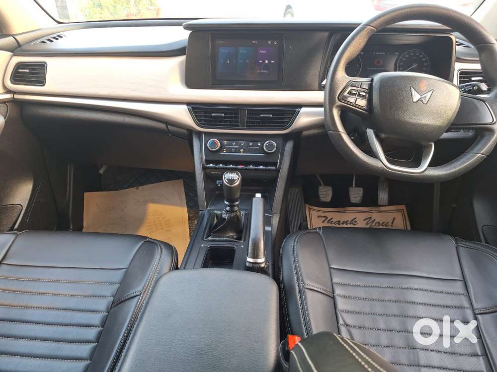 Mahindra Xuv700 2.2 Mx Diesel Mt 5 Str, 2023, Diesel