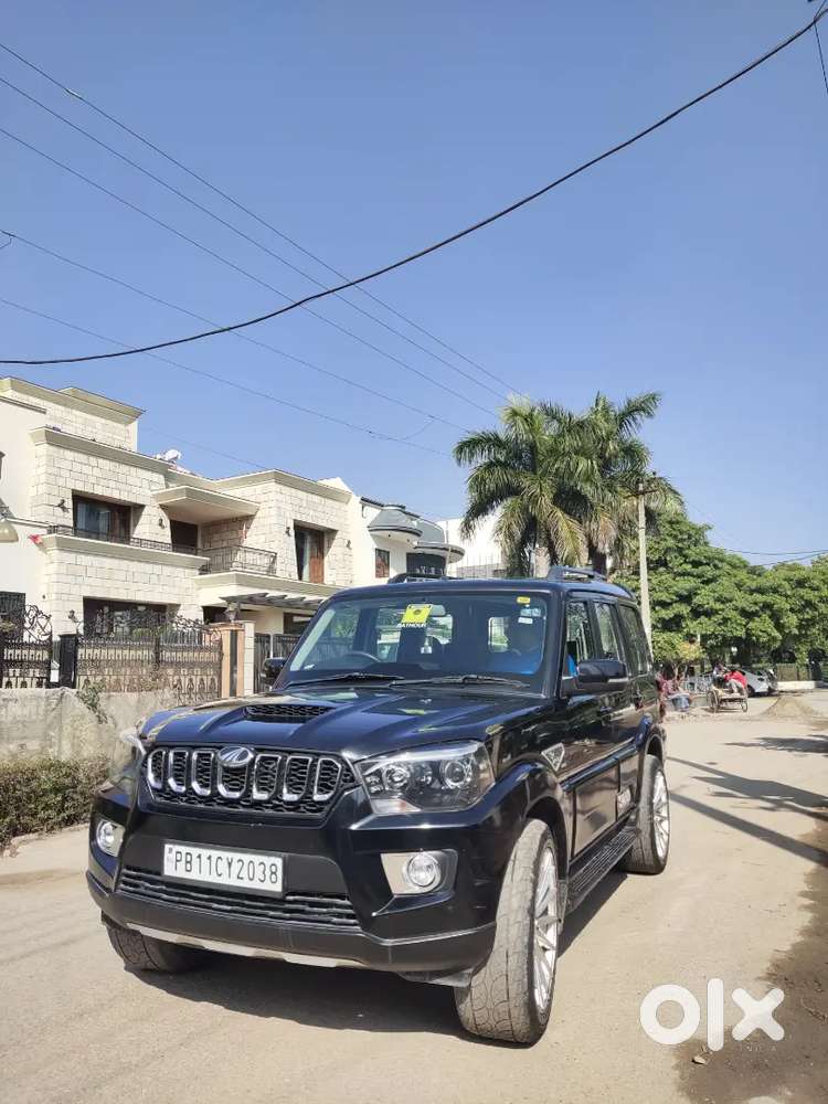 Mahindra Scorpio Classic 2021 Diesel Variant