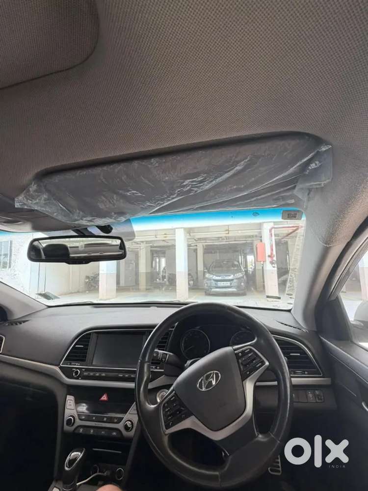Hyundai New Elantra 2017 Petrol Well Maintained