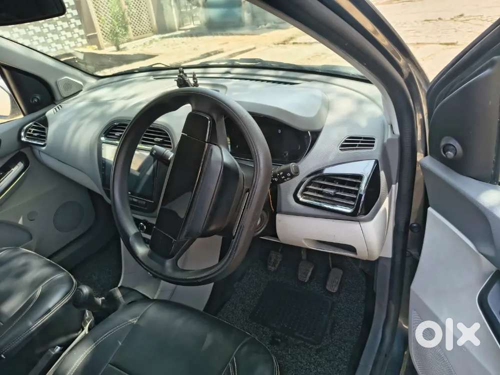 Tata Tiago 2025 Cng & Hybrids 300000 Km Driven