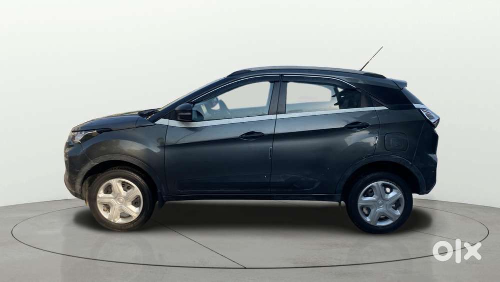 Tata Nexon 1.5 Revotorq Xma Amt (s), 2022, Petrol