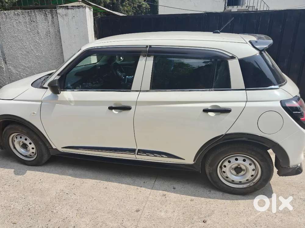 Maruti Suzuki Swift Lxi, 2026