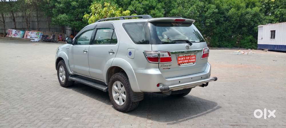 Toyota Fortuner 3.0 4x4 Manual, 2011, Diesel