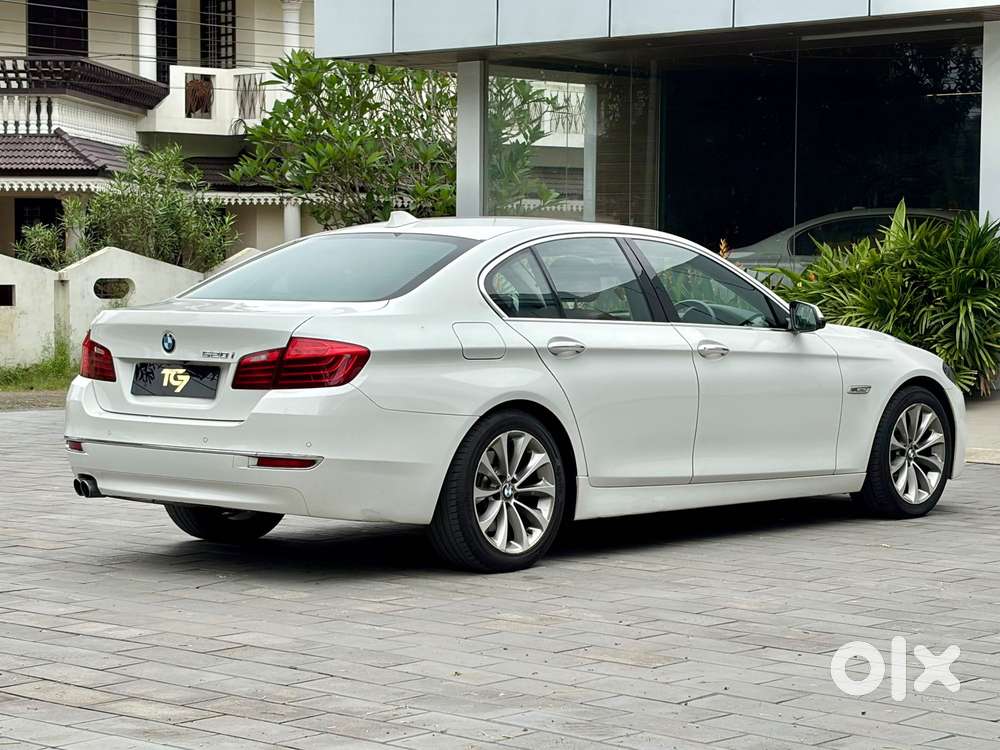 Bmw 5 Series 2.0 520i Luxury Line, 2016, Petrol
