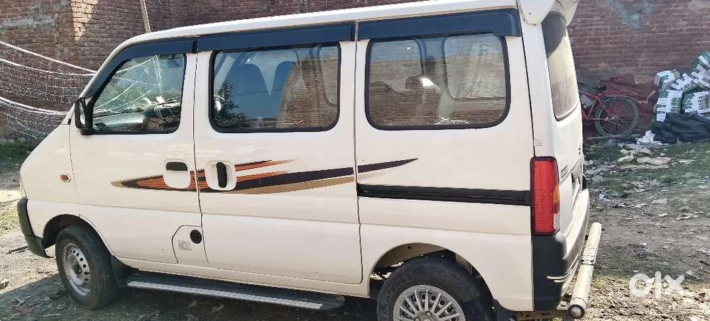 Maruti Suzuki Eeco 2025 Cng & Hybrids Well Maintained