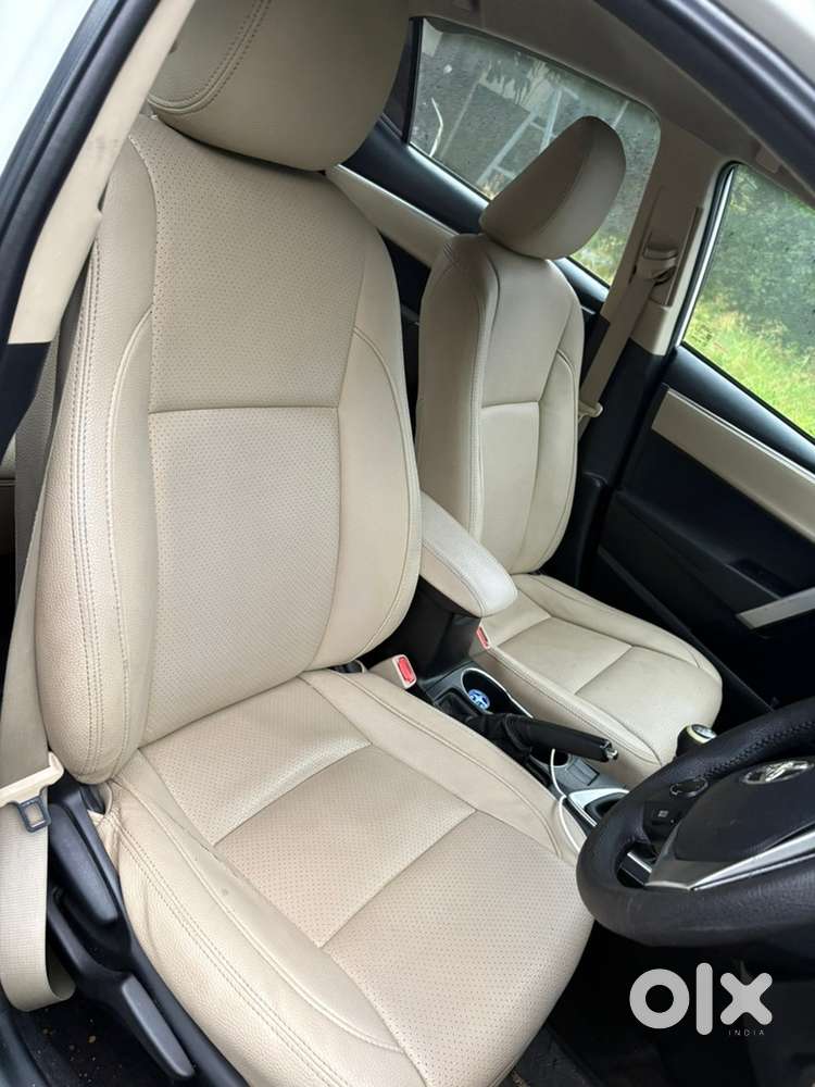 Toyota Corolla Altis 2016