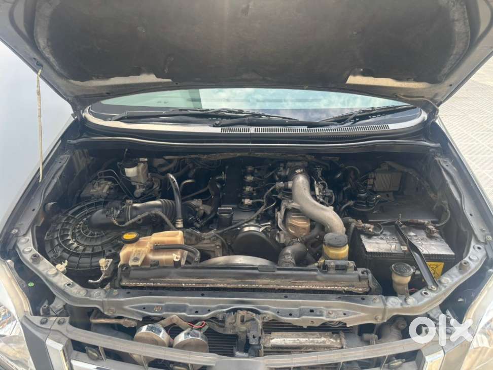 Toyota Innova 2.5 V 7 Str, 2010, Diesel