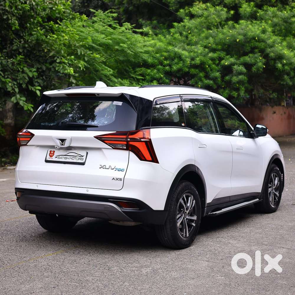 Mahindra Xuv700 2.0 Ax 7 Petrol At Str, 2024, Petrol